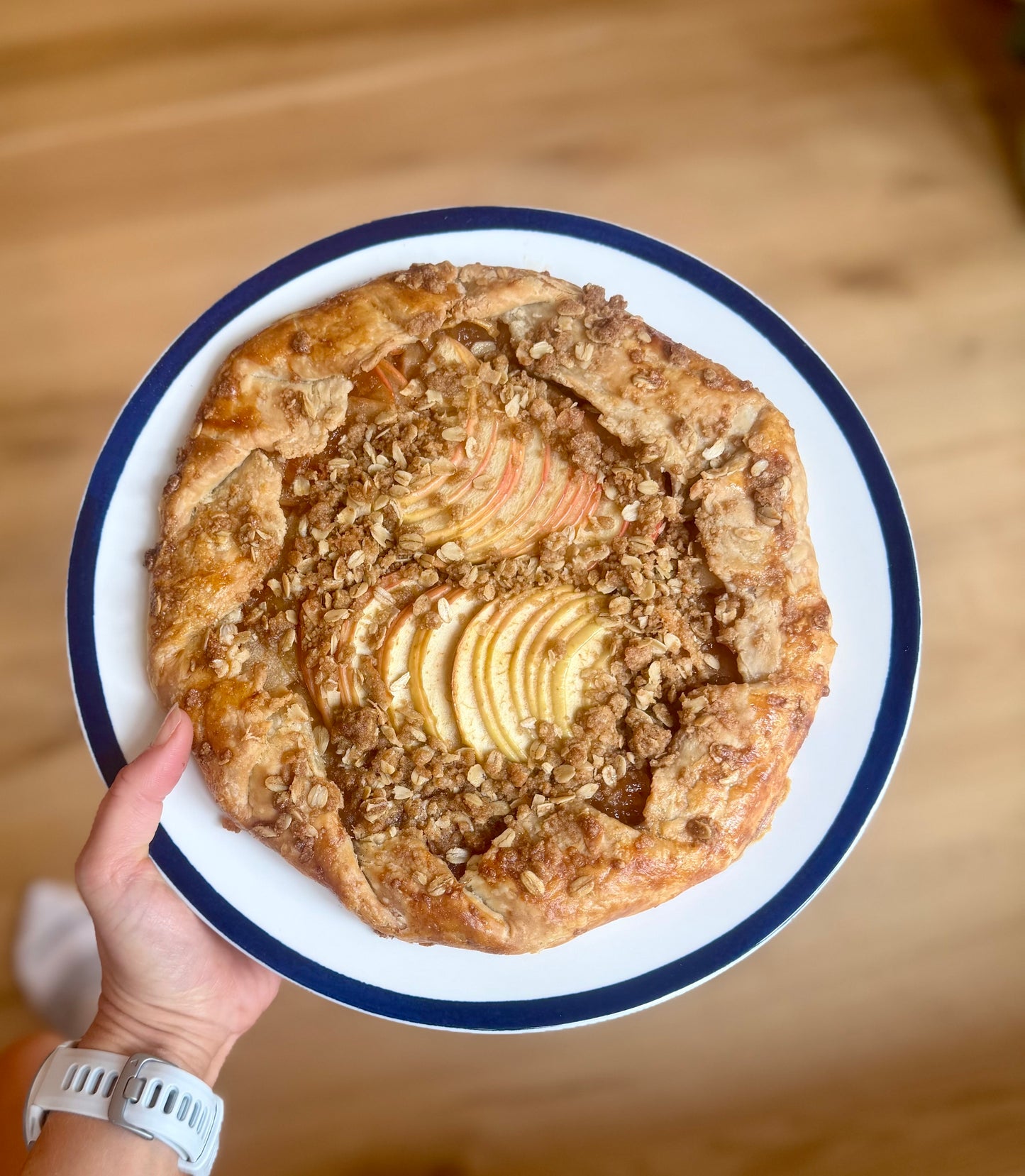 Apple Crumble Galette, Parve