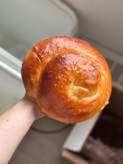 Round Holiday Challot, Parve