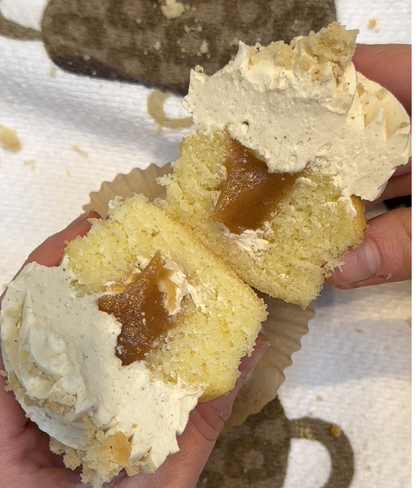 Exploding Apple Butter Cupcakes, Parve