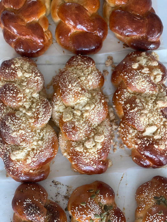 Crumb Challah, Parve