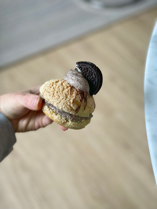 Cookies & Cream Profiteroles, Parve